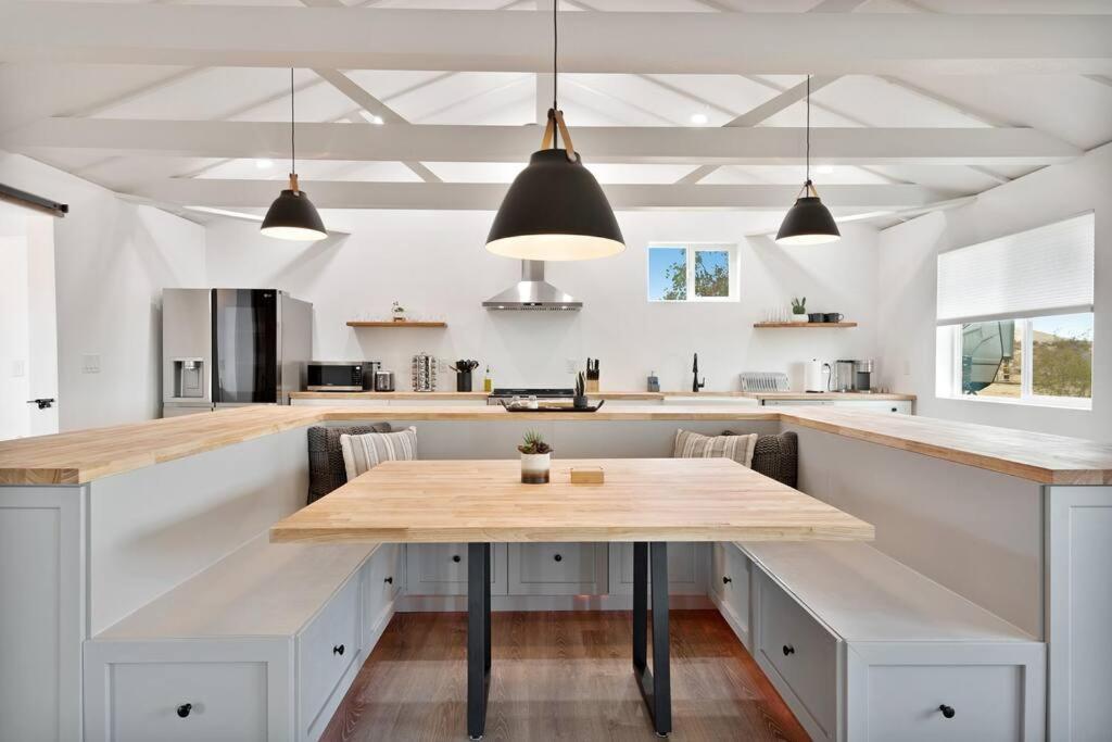 Beautiful Newly Remodeled Home, Near Jt Park Джошуа-Три Экстерьер фото
